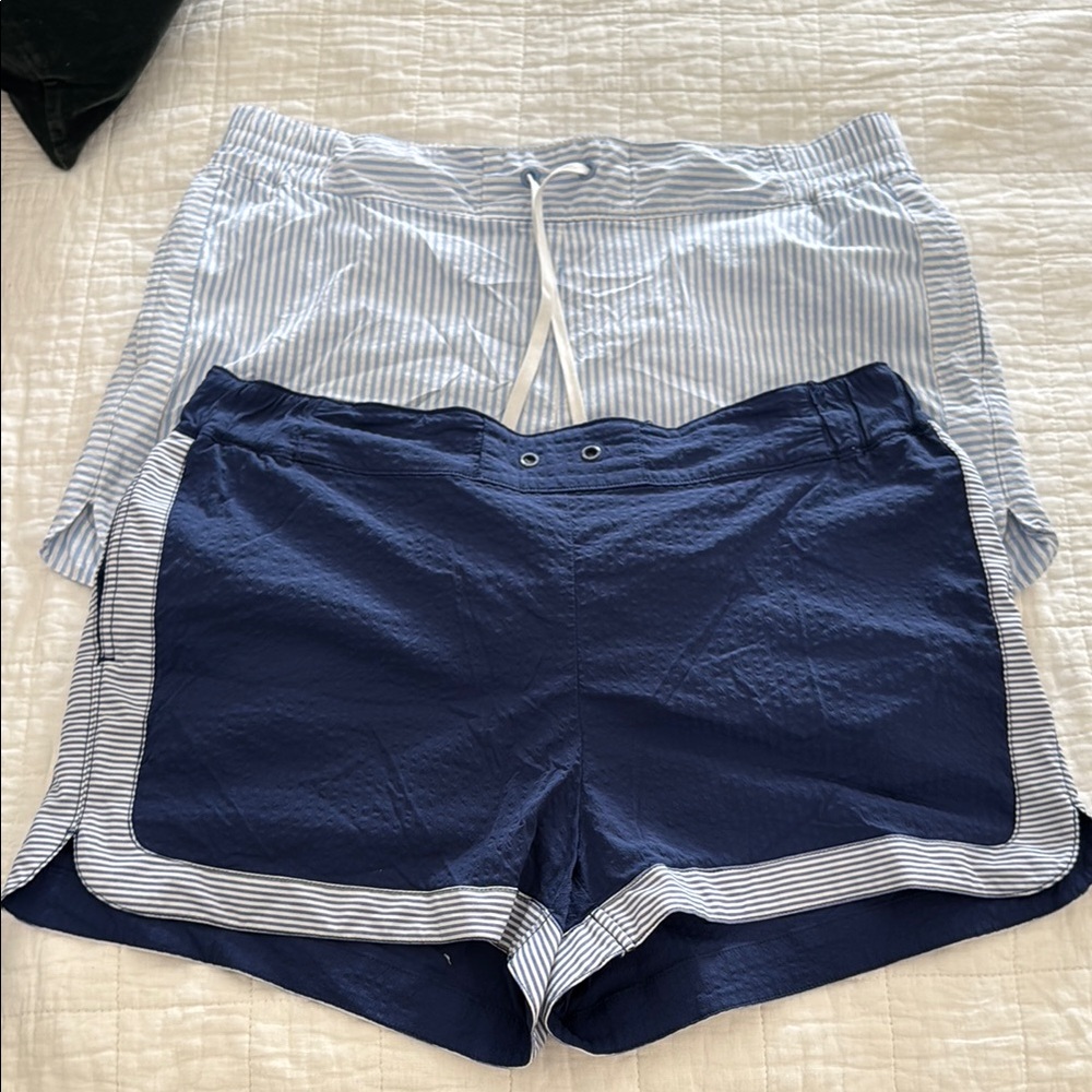 Vineyard Vines Blue and White stripped Women's Athletic Shorts